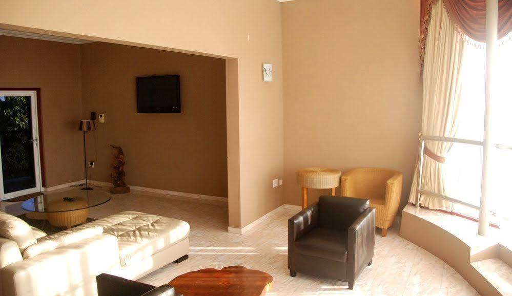 Hotel Elegance Nv Paramaribo Luaran gambar