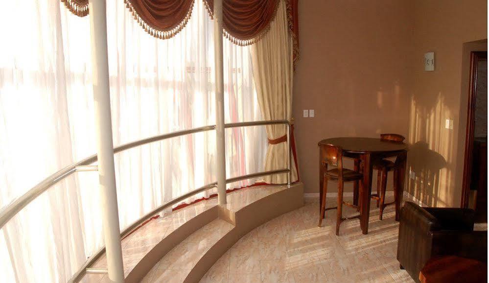 Hotel Elegance Nv Paramaribo Luaran gambar